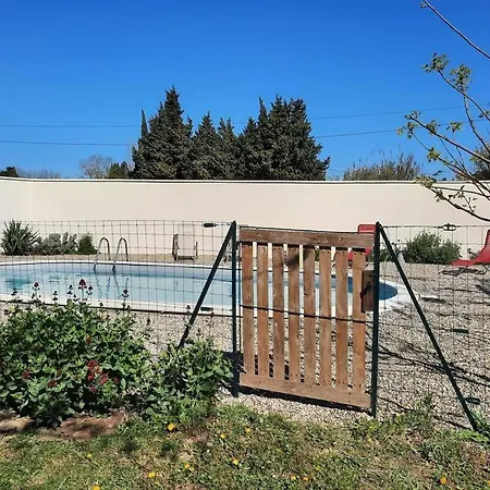 Σπίτι διακοπών Avec Piscine Dans Un Avre De Verdure